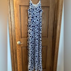 Beautiful tiered summer dress. Never worn